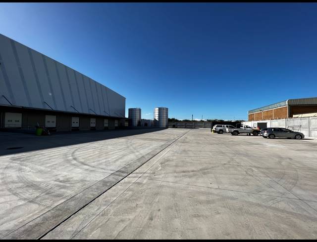 17,600M² WAREHOUSE TO LET IN PAROW INDUSTRIAL